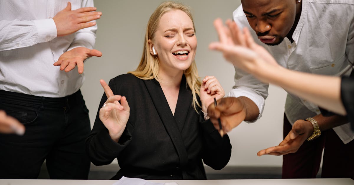 découvrez l'art de l'écoute active, une compétence essentielle pour améliorer la communication interpersonnelle, renforcer les relations et favoriser la compréhension. apprenez des techniques pratiques pour devenir un meilleur interlocuteur et transformer vos échanges quotidiens.